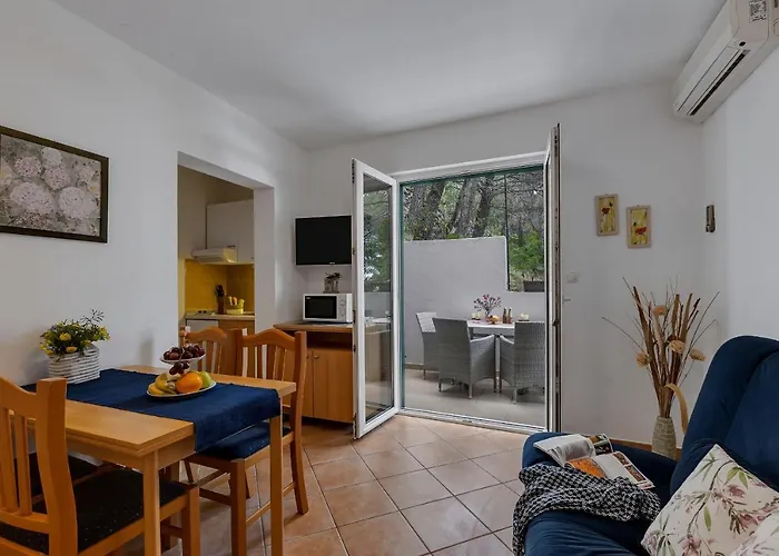Apartment Vranjes *