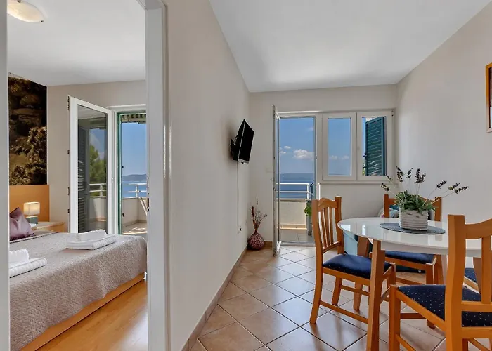 Apartment Vranjes *