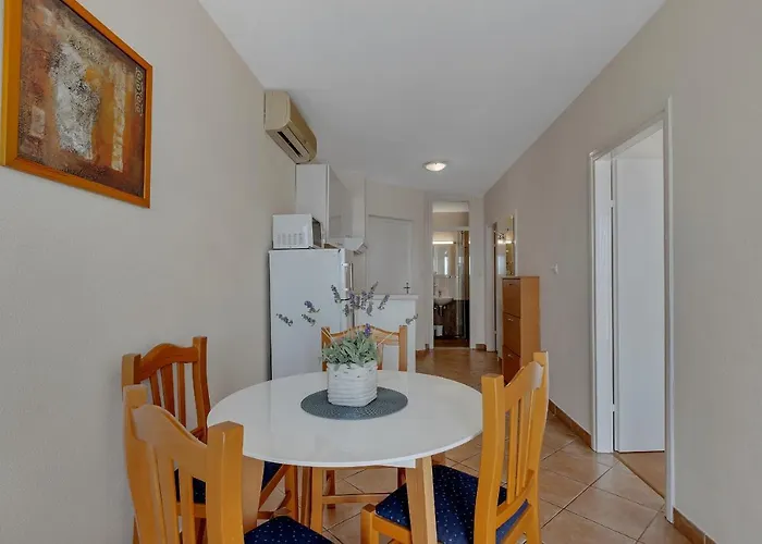 Apartment Vranjes *
