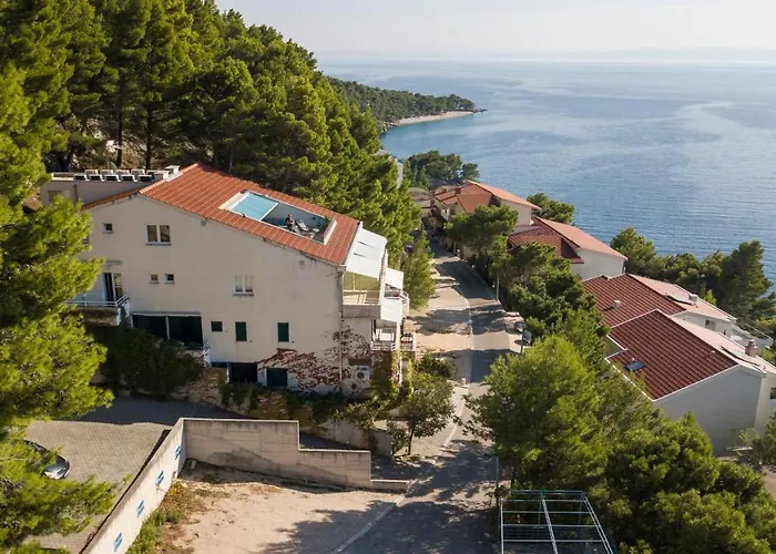 Apartament Vranjes *